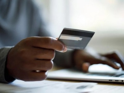 Singapore police can now seize bank accounts to stop scams