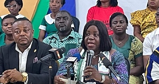 Perpetual Ofori- Ampofo,President of the Ghana Registered Nurses and Midwives Association addressing the press