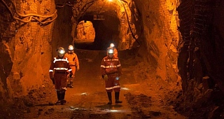 AngloGold Ashanti and Gold Fields pause plans to merge Ghanaian gold mines