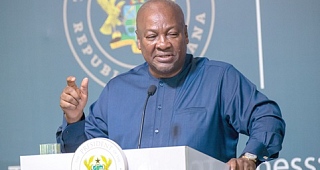 Cedi to stabilise between GH¢10 and GH¢12 against dollar – President assures exporters