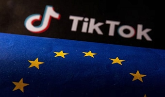 EU flag and TikTok logo are seen in this illustration taken, June 2, 2023. REUTERS/Dado Ruvic/Illustration/File Photo