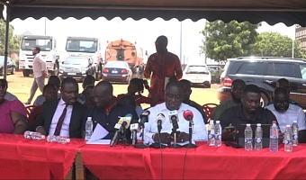 Leadership of the coalition seated at the press conference