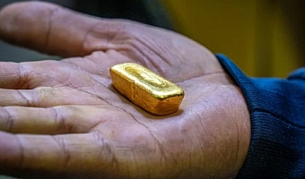 Gold hits record high above $3,900 per ounceGold hits record high above $3,900 per ounce