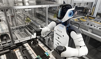 Aeon can work for three hours before needing to swap its battery