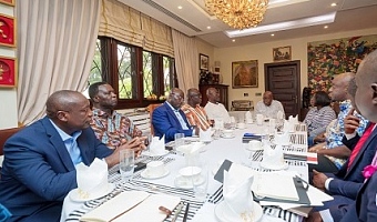 Former President Akufo-Addo (head of table) in a meeting with NPP presidential aspirants at his residence yesterday