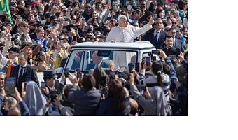 Pope Leo XIV gives a thumbs up during the weekly general audience in St. Peter’s Square on March 25, 2026.