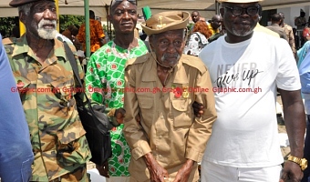  Emmanuel Darkey (2nd from right), 103-year-old World War II veteran, arriving at the parade ground