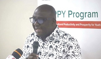 Daniel Fahene Acquaye (inset), CEO, Agri-Impact Limited, speaking at a regional agribusiness dialogue held at KNUST in Kumasi
