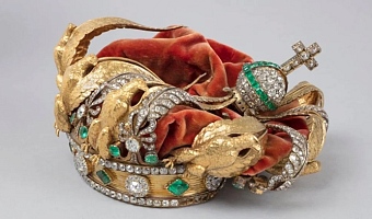 The Louvre issued the first photos of the crown since the raid, showing the damage it sustained