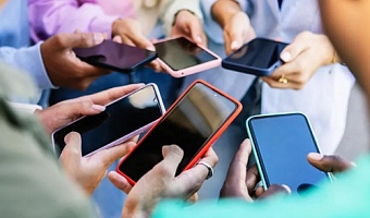Apple and Samsung users could be due share of £480m payout