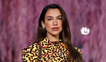 Dua Lipa has filed a complaint against Samsung for allegedly using her image on its TV boxes without consent