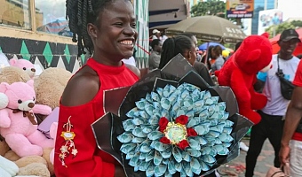 Banknote bouquets can be ordered from florists - and have become a popular Valentine's Day gift