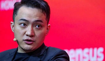 Justin Sun at a crypto conference in 2025