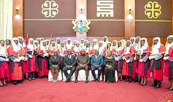 Seated: President John Mahama (middle) flanked by Dr Dominic Ayine (2nd from left), Attorney-General and Minister of Justice; Justice Paul Baffoe-Bonnie, acting Chief Justice; Marietta Brew (left), Legal Counsel to the President, and Dr Valerie Sawyer, Senior Presidential Advisor for Governmental Affairs. With them are the new High Court judges 