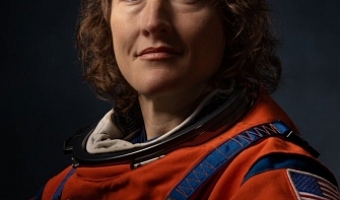 Christina Koch becomes first woman to travel around the moon on Artemis II