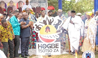 Togbi Agbesi Awusu II (arrowed), the Awadada of Anlo, being supported by the chiefs and  traditional leaders from the 36 states of Anlo to launch the Hogbetsotso Za at Ohawu