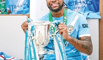 Antoine Semenyo celebrating with the Caraboa Cup last Sunday