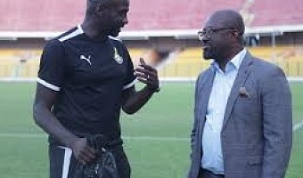 Vote of confidence: Otto Addo and GFA boss, Kurt Simeon-Okraku (right)