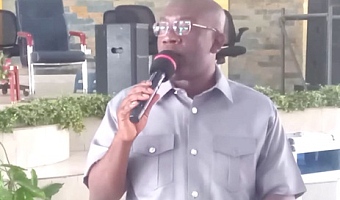 A section of the cocoa farmers. INSET:  Kojo Oppong Nkrumah, Member of Parliament for Ofoase Ayirebi Constituency, speaking at the forum