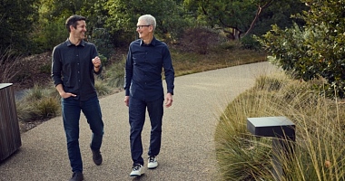 Apple CEO Tim Cook stepping down, John Ternus taking over from September 1, 2026