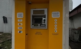 GCB ATM on the Graphic Road, between Accra Brewery and GCGL