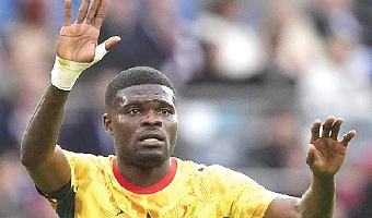 England players have been told to decide whether to shake hands with Thomas Partey 