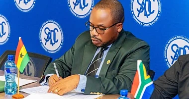 Government to begin final evacuation of 900 Ghanaians from South Africa on July 25