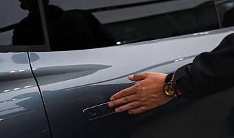 China bans hidden car door handles over safety concerns